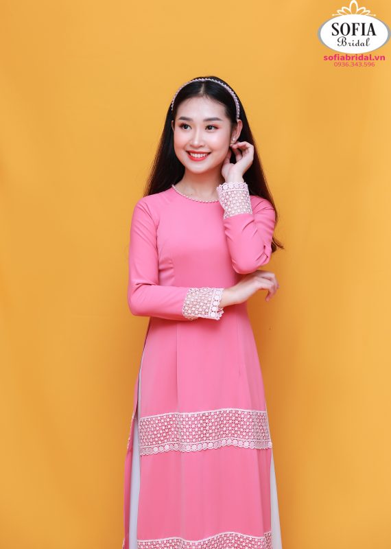 những mẫu áo dài cách tân 2019 gây sốt tại Hà Nội 